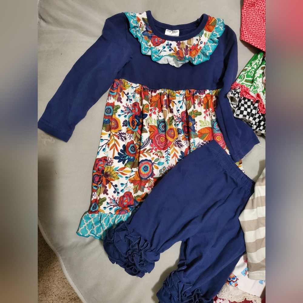 Dash of glitter Size Medium Size 3T Lot of 6 items 2 Complete Outfits EUC - Picture 3 of 12